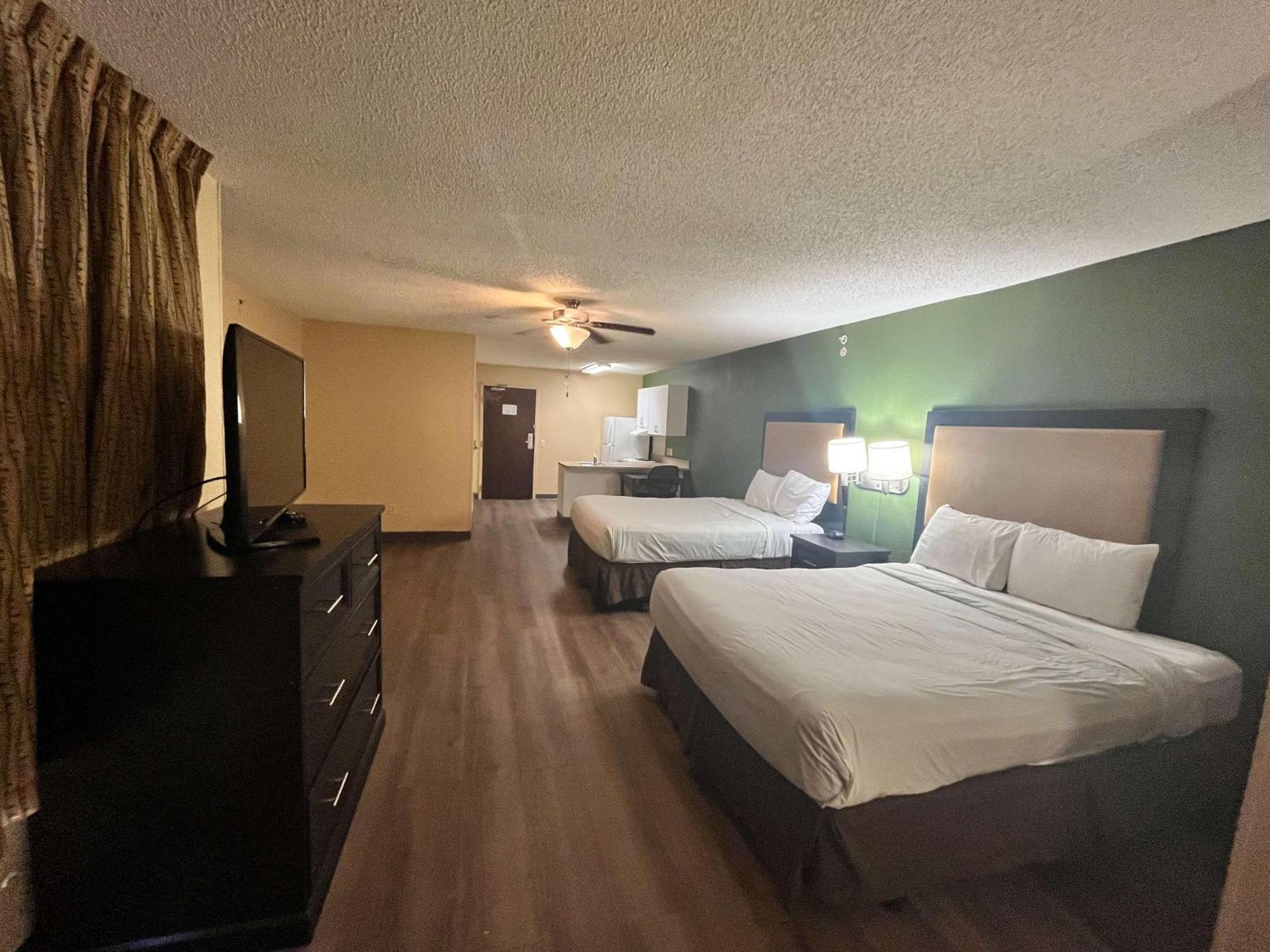 6 Memphis, Tn East Hotel 2*