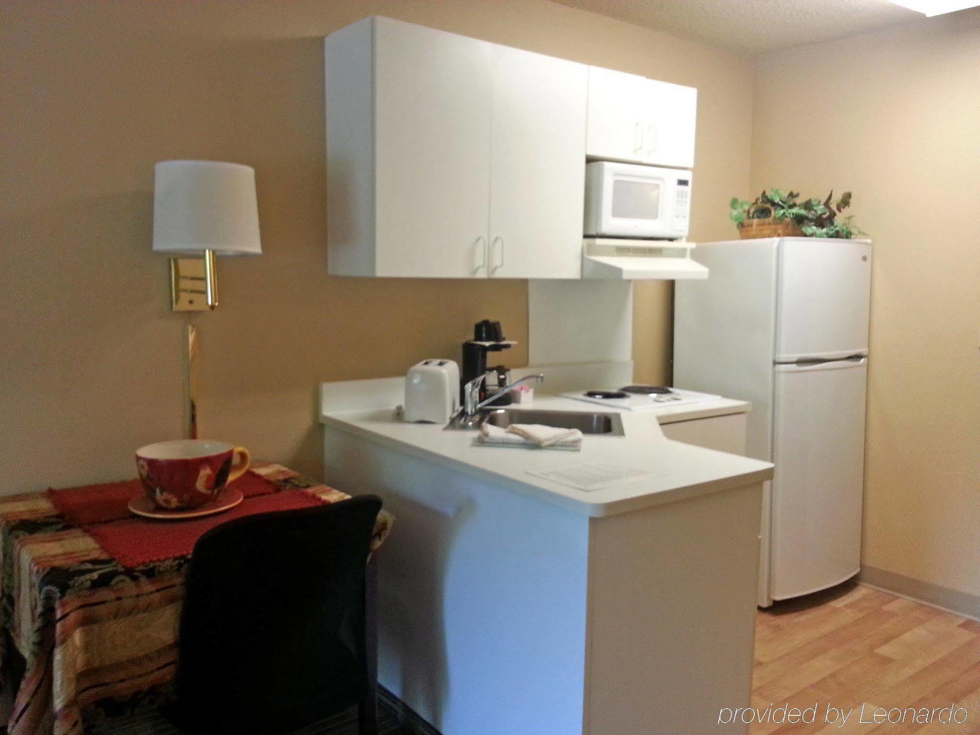 6 Memphis, Tn East 2* Memphis